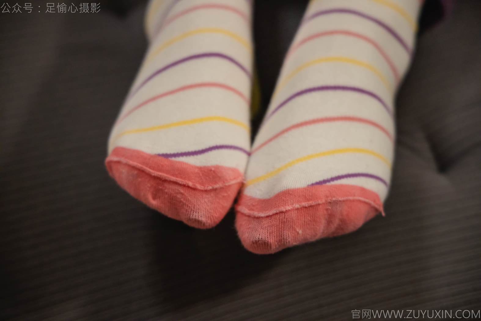 图片[68]-足愉心 NO.016 软软（搭配：灰色线套、紫色长裤、帆布鞋、卡通棉袜、裸足）[82P] – 速更版-美库