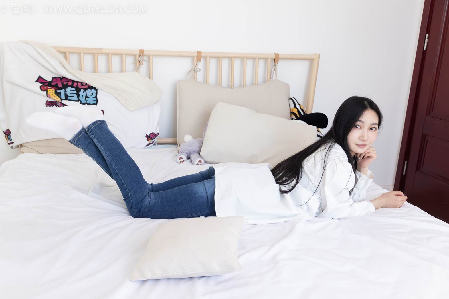 图片[56]-物恋传媒 NO.2418 小影-帆布鞋、白棉袜、短白丝、裸足[118P] – 速更版-美库