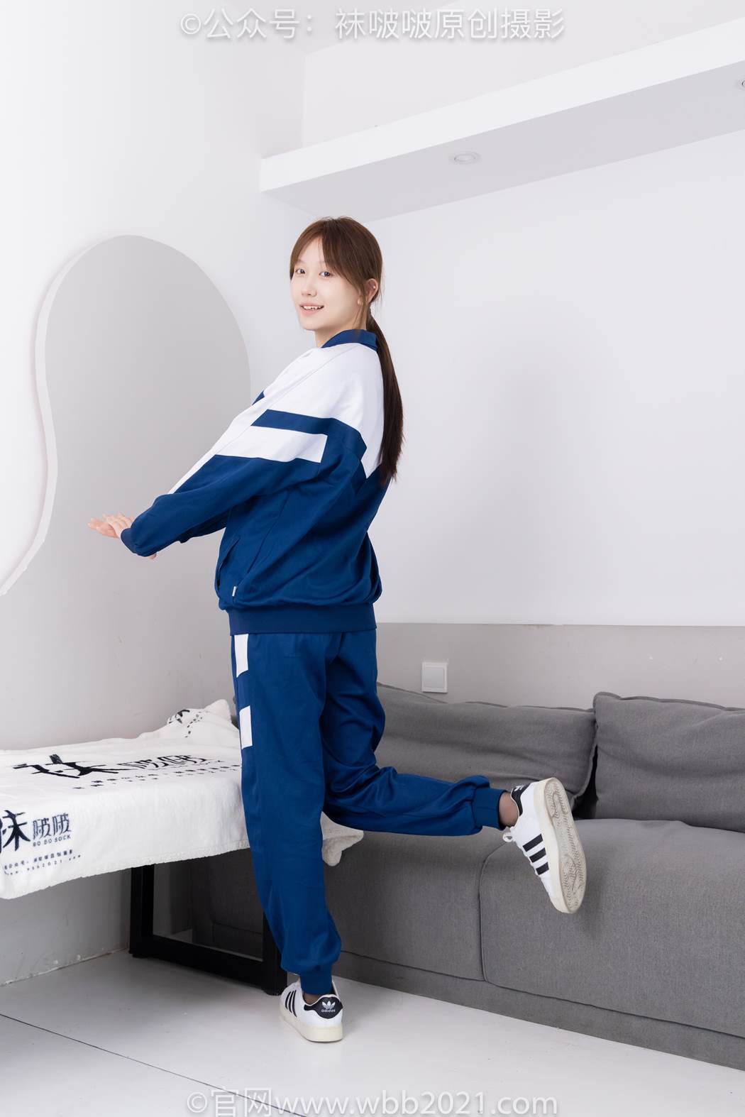 图片[74]-[BoBoSocks袜啵啵]NO.584 香菜 校服、板鞋、短黑丝[117P] – 速更版-美库