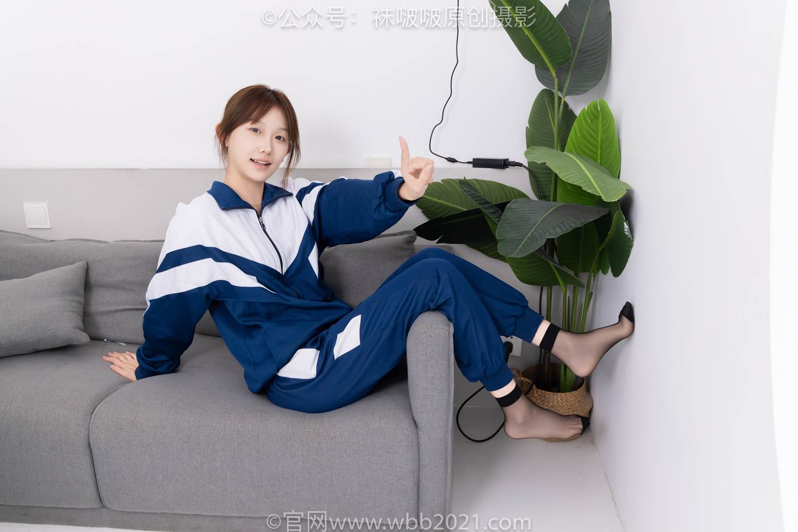 图片[95]-[BoBoSocks袜啵啵]NO.584 香菜 校服、板鞋、短黑丝[117P] – 速更版-美库
