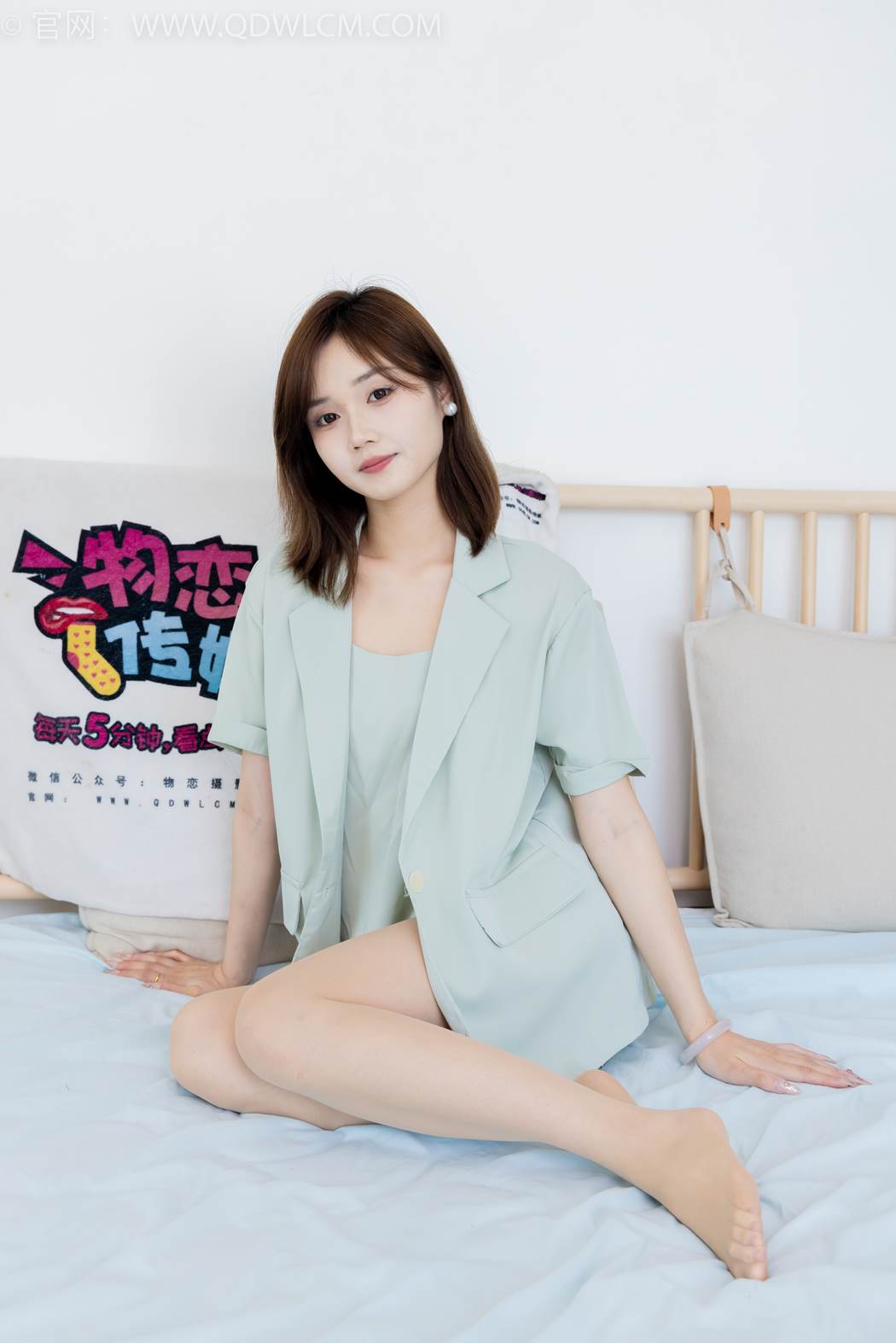 图片[52]-物恋传媒 NO.2420 橙子-三双高跟鞋、薄肉丝、裸足[150P] – 速更版-美库