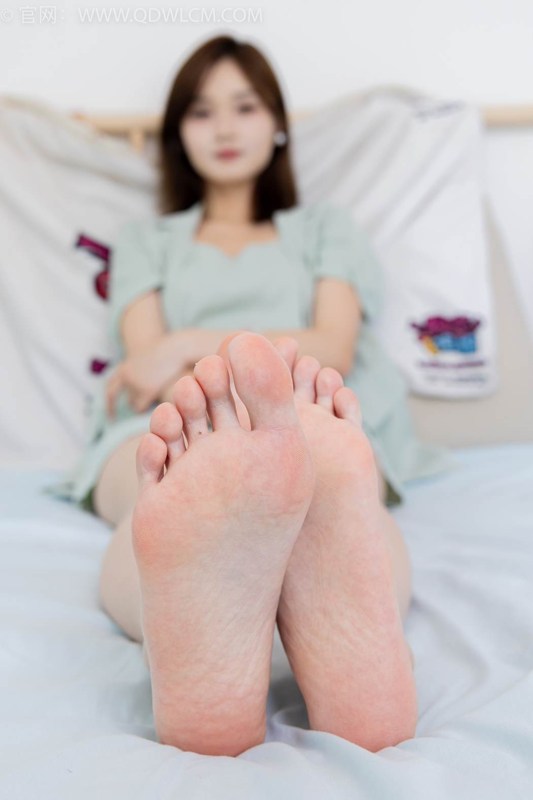 图片[112]-物恋传媒 NO.2420 橙子-三双高跟鞋、薄肉丝、裸足[150P] – 速更版-美库