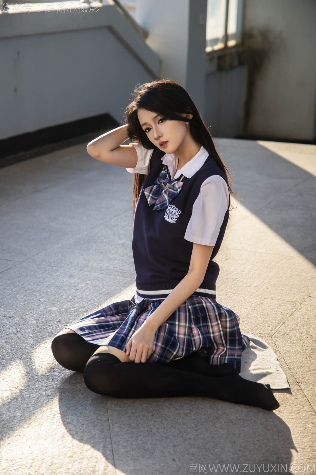 图片[15]-足愉心 NO.019 果酱（搭配：JK制服、小皮鞋、黑色丝袜、肉色打底裤）[73P] – 速更版-美库