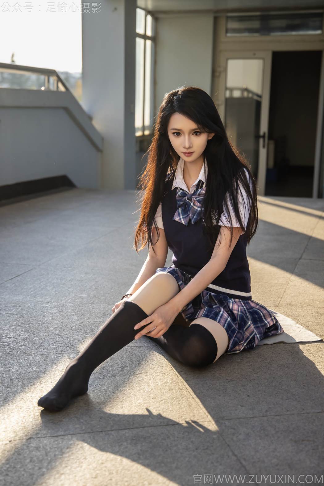 图片[17]-足愉心 NO.019 果酱（搭配：JK制服、小皮鞋、黑色丝袜、肉色打底裤）[73P] – 速更版-美库