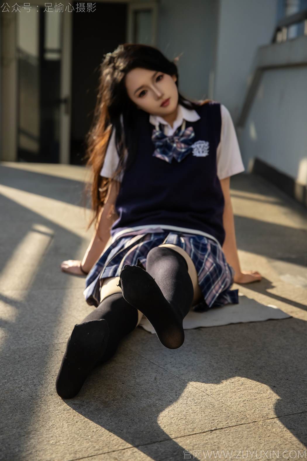 图片[33]-足愉心 NO.019 果酱（搭配：JK制服、小皮鞋、黑色丝袜、肉色打底裤）[73P] – 速更版-美库