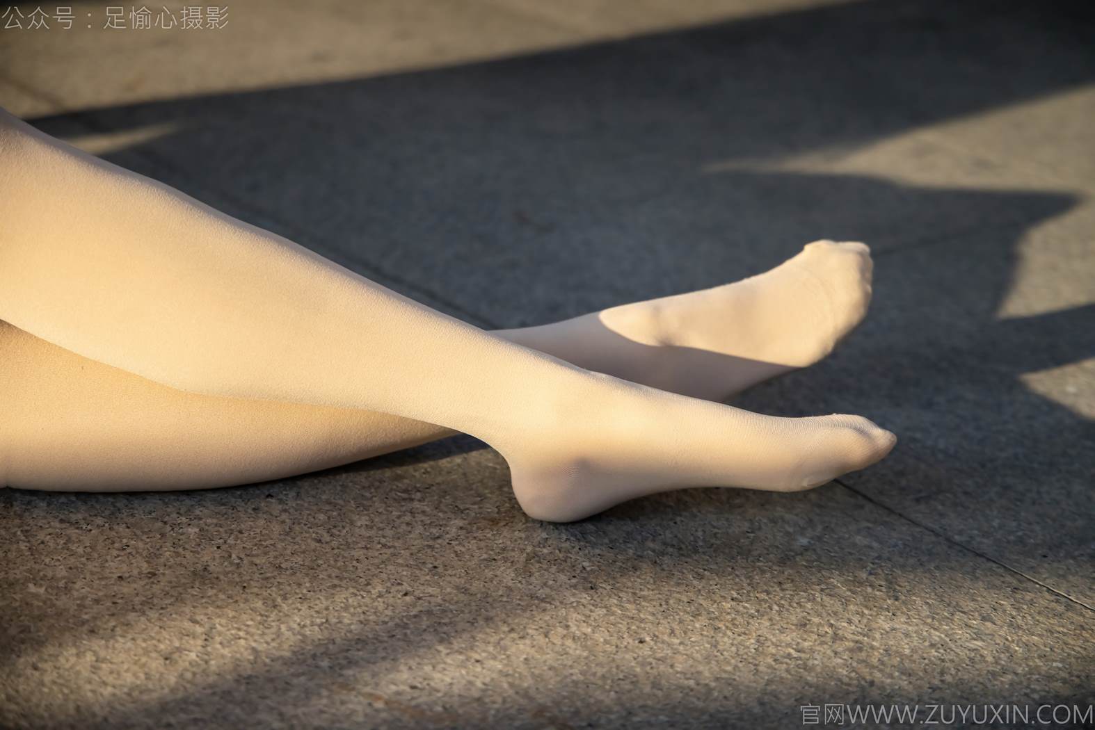 图片[36]-足愉心 NO.019 果酱（搭配：JK制服、小皮鞋、黑色丝袜、肉色打底裤）[73P] – 速更版-美库