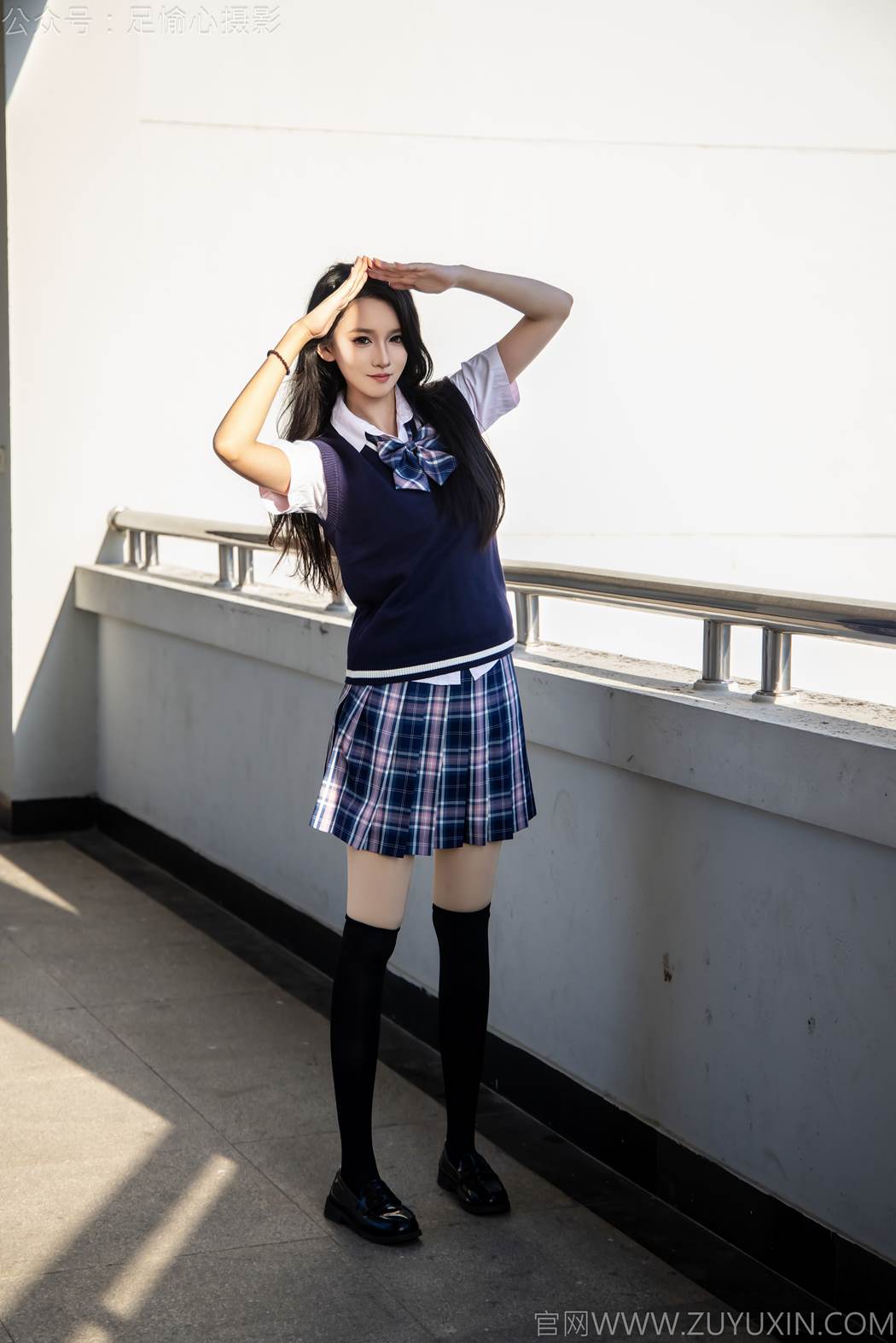 图片[59]-足愉心 NO.019 果酱（搭配：JK制服、小皮鞋、黑色丝袜、肉色打底裤）[73P] – 速更版-美库