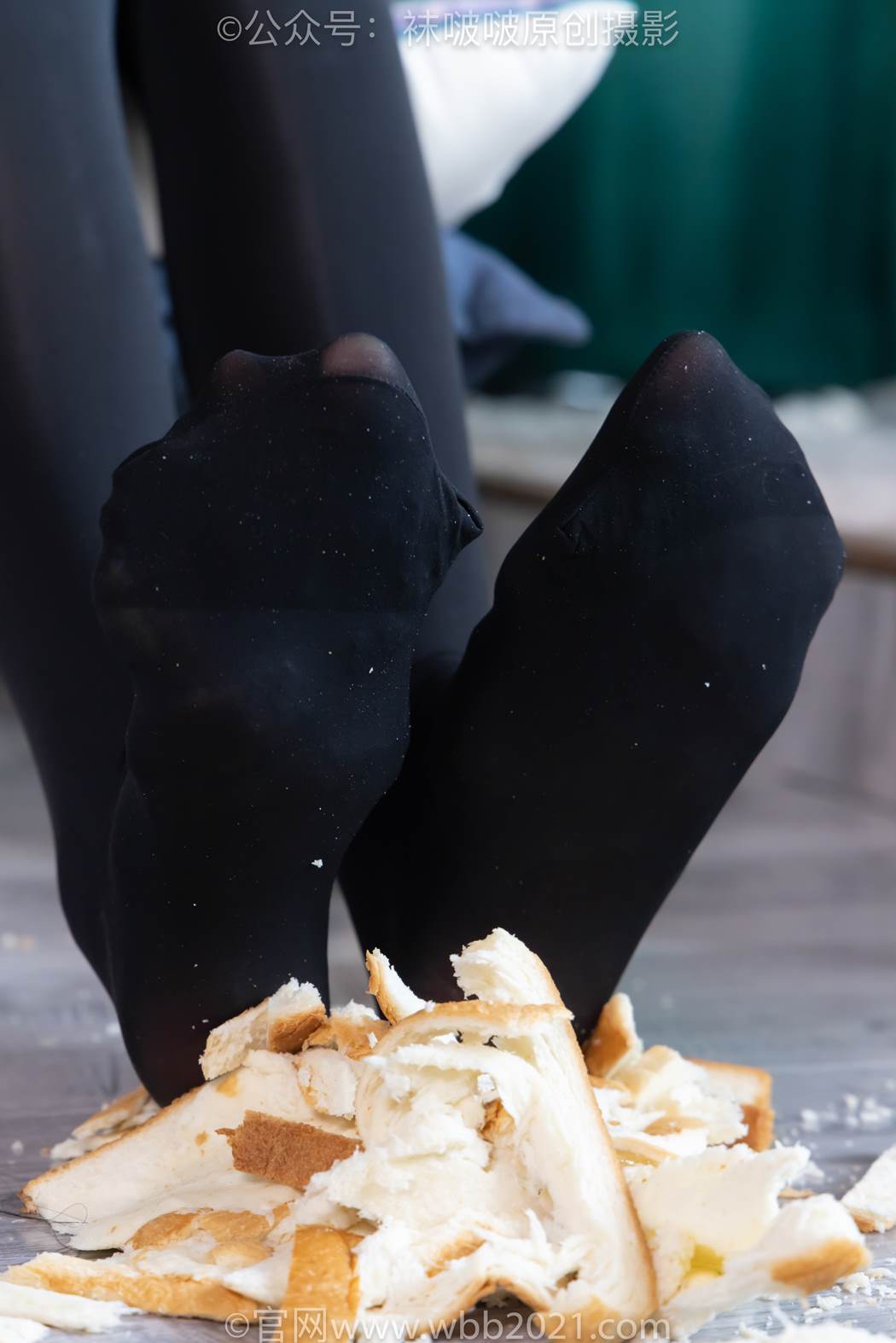 图片[47]-[BoBoSocks袜啵啵]NO.585 小甜豆-高跟鞋、大腿黑丝、踩面包剧情[90P] – 速更版-美库