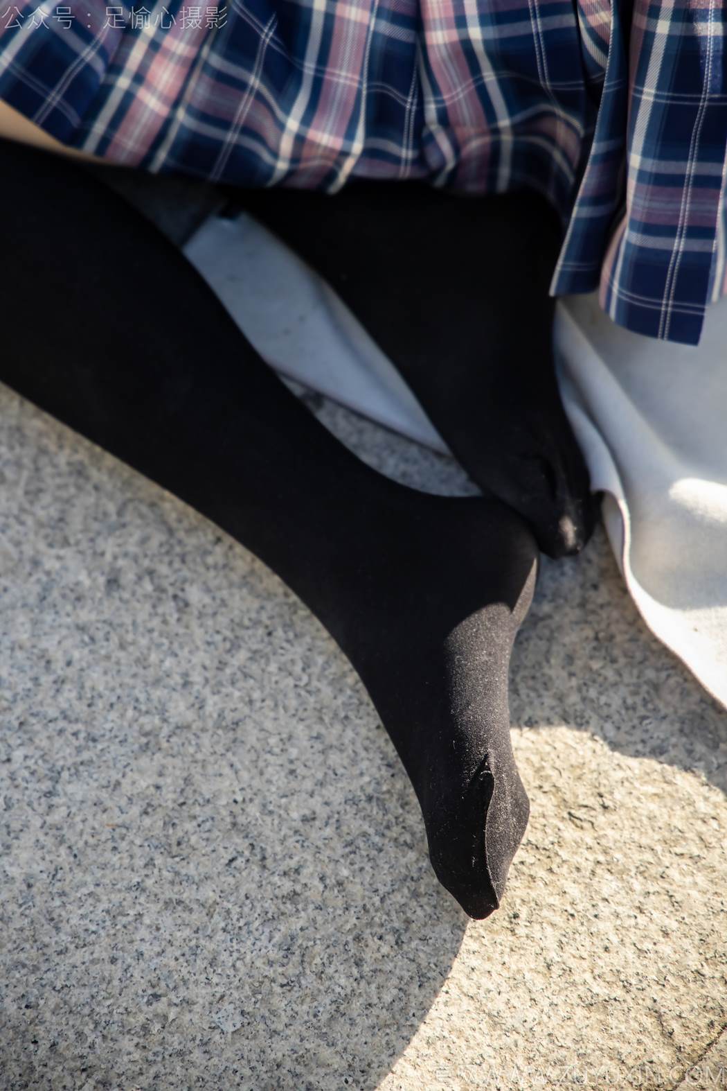 图片[67]-足愉心 NO.019 果酱（搭配：JK制服、小皮鞋、黑色丝袜、肉色打底裤）[73P] – 速更版-美库