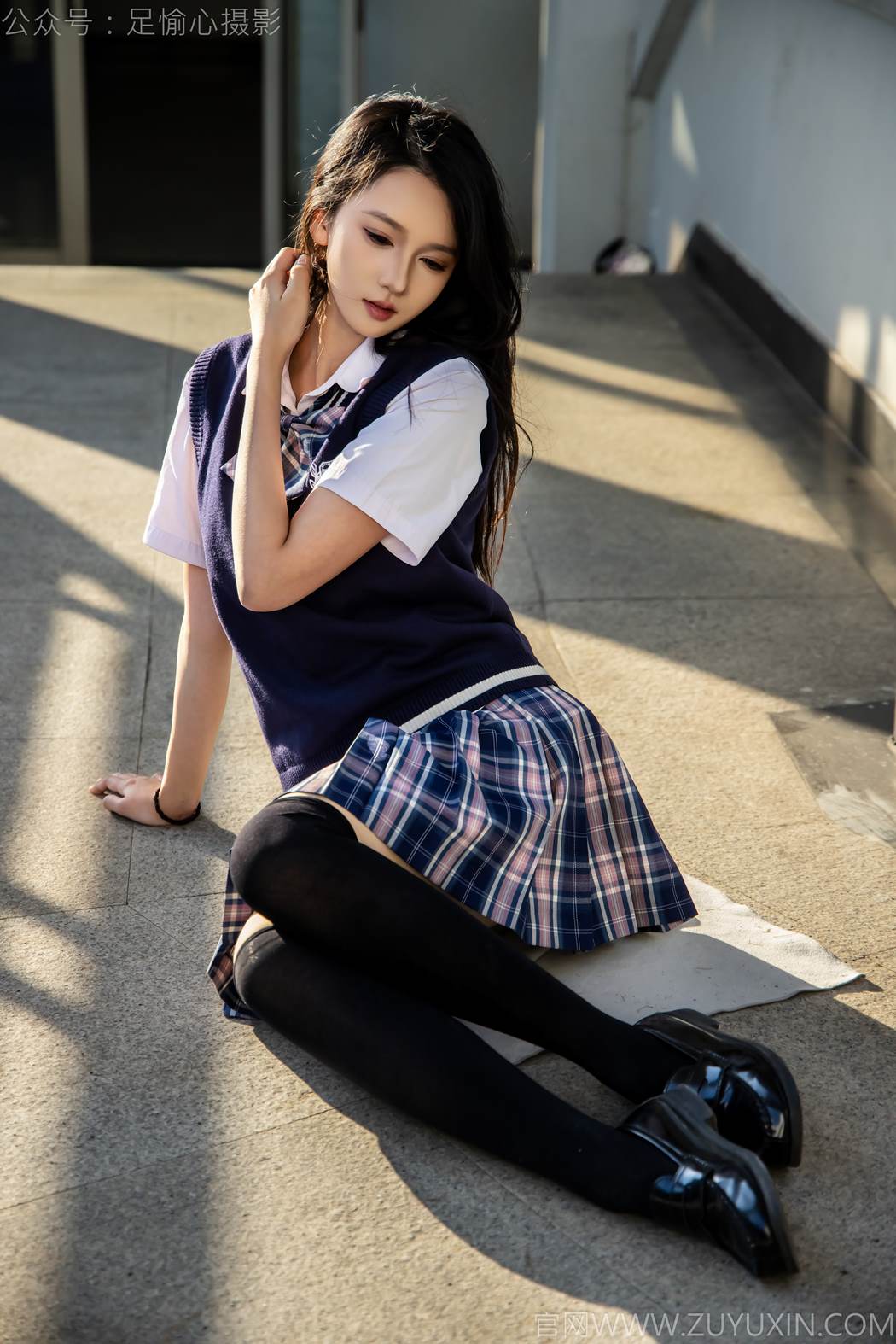 图片[71]-足愉心 NO.019 果酱（搭配：JK制服、小皮鞋、黑色丝袜、肉色打底裤）[73P] – 速更版-美库