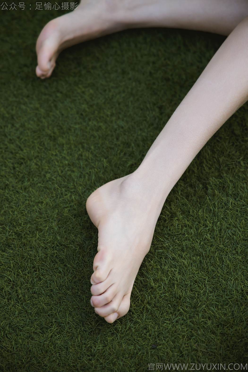 图片[19]-足愉心 NO.020 云悦（搭配：黑色衬衫、皮裙、高跟鞋、裸足）[100P] – 速更版-美库