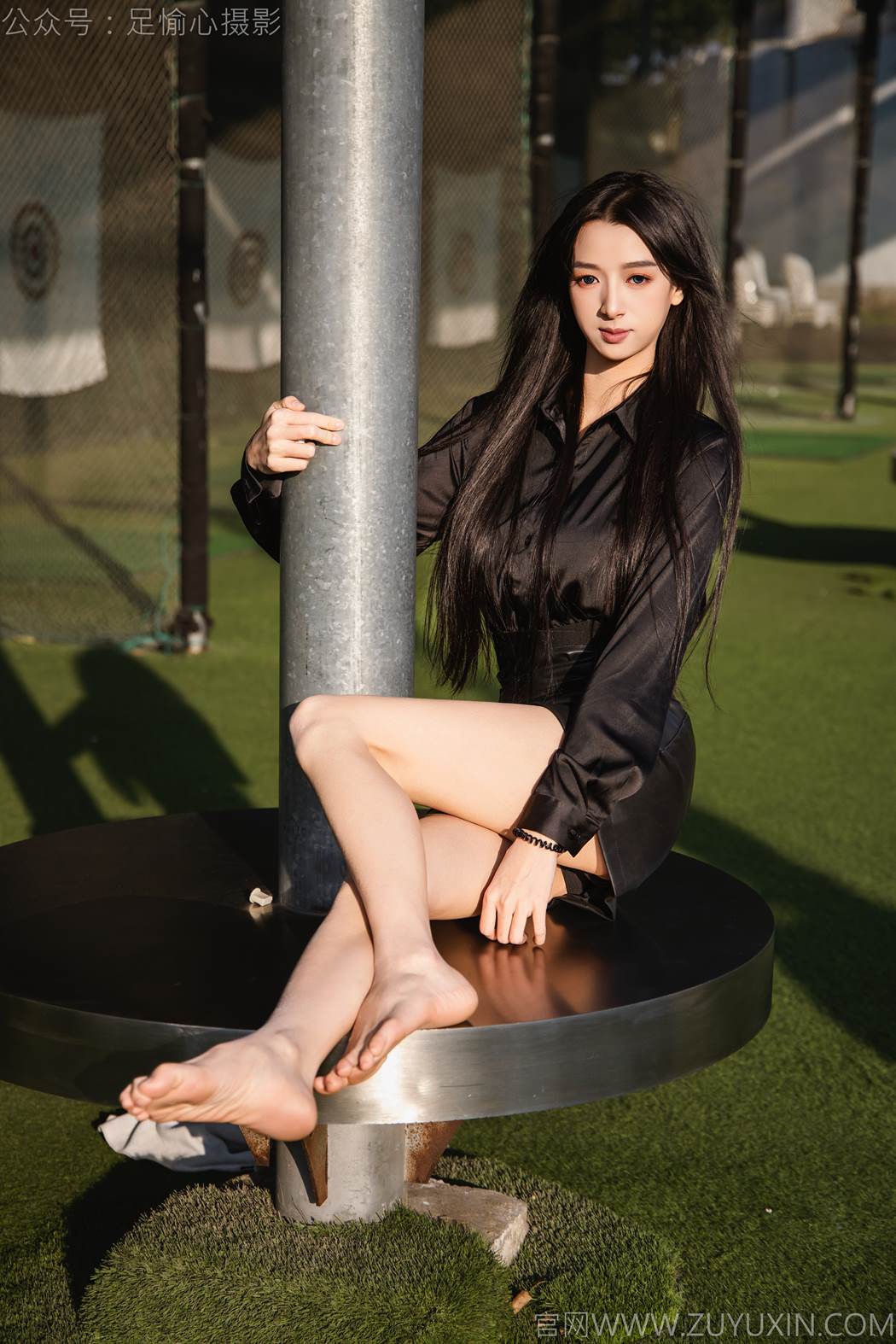 图片[20]-足愉心 NO.020 云悦（搭配：黑色衬衫、皮裙、高跟鞋、裸足）[100P] – 速更版-美库
