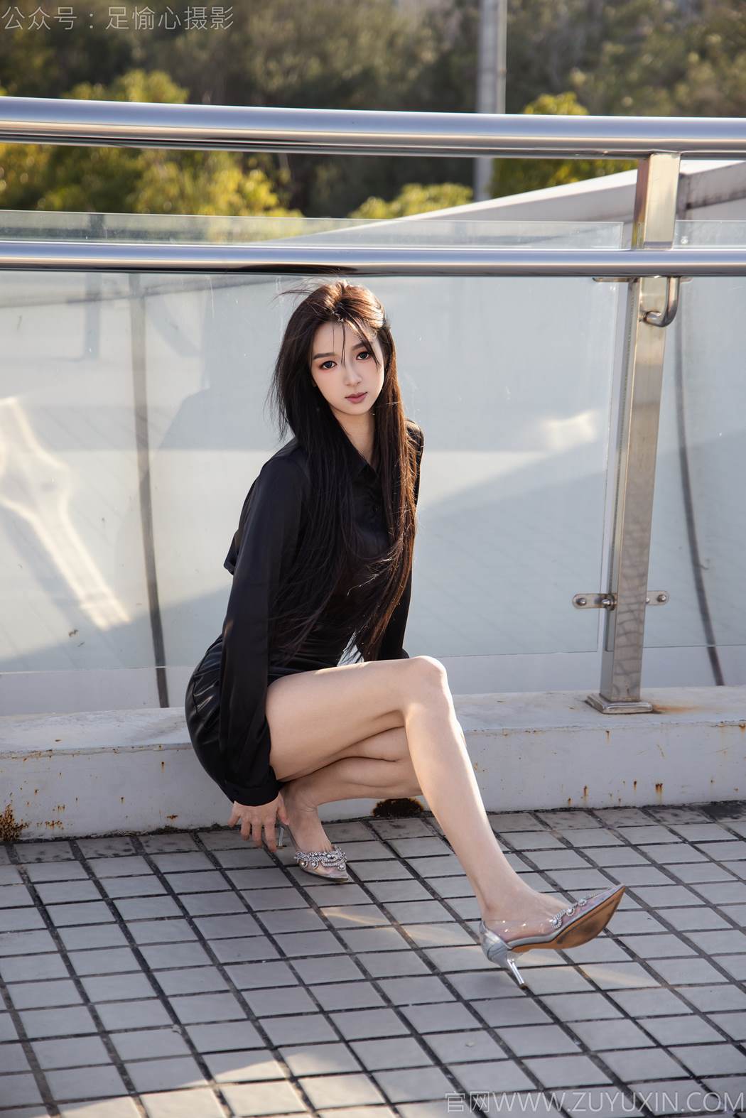 图片[58]-足愉心 NO.020 云悦（搭配：黑色衬衫、皮裙、高跟鞋、裸足）[100P] – 速更版-美库