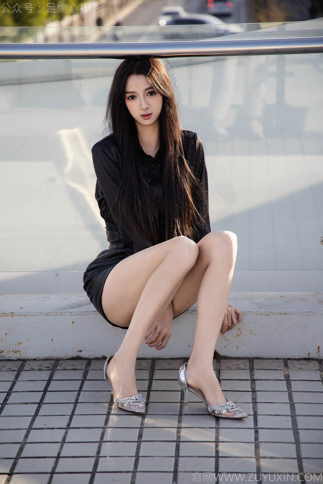 图片[82]-足愉心 NO.020 云悦（搭配：黑色衬衫、皮裙、高跟鞋、裸足）[100P] – 速更版-美库