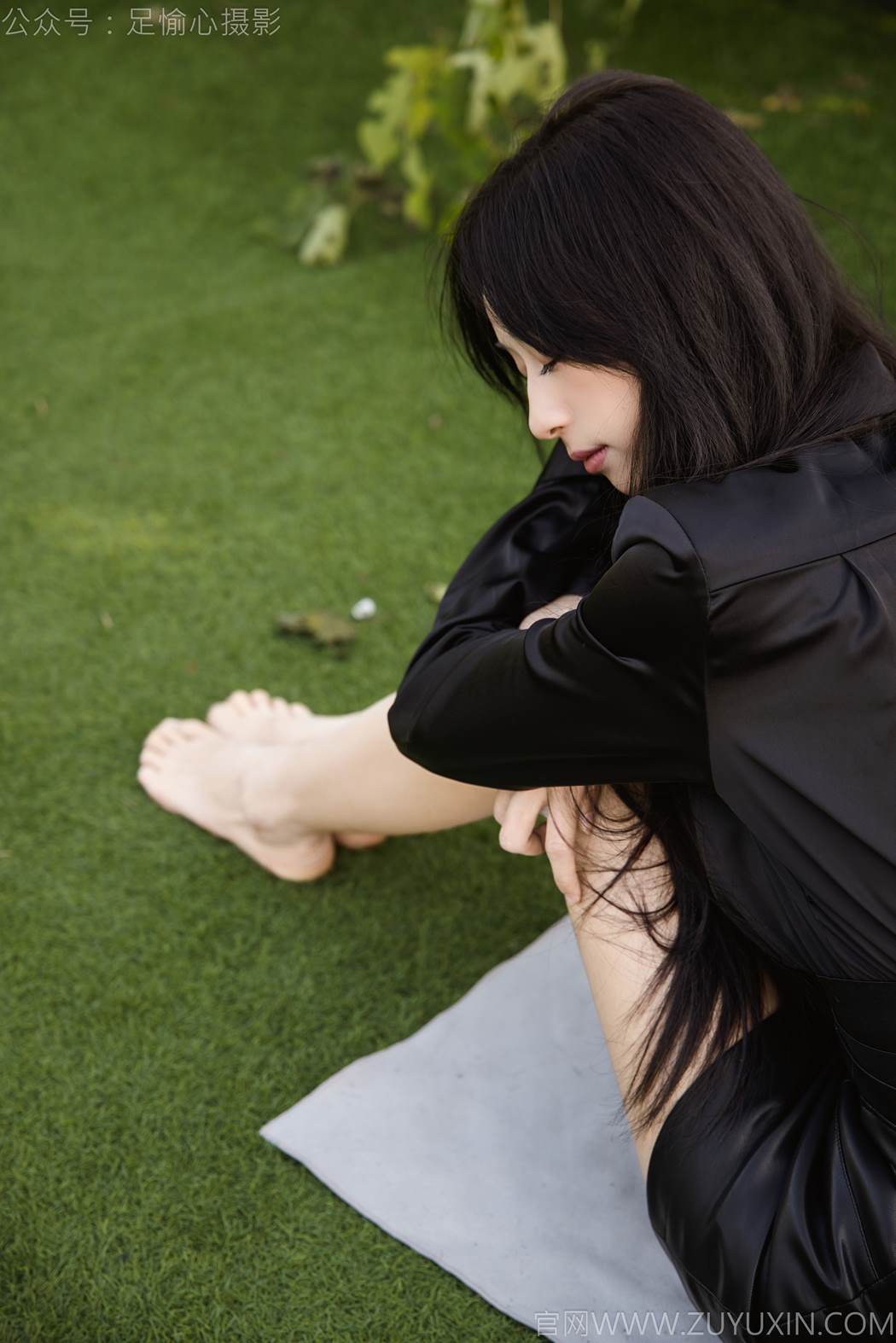 图片[88]-足愉心 NO.020 云悦（搭配：黑色衬衫、皮裙、高跟鞋、裸足）[100P] – 速更版-美库