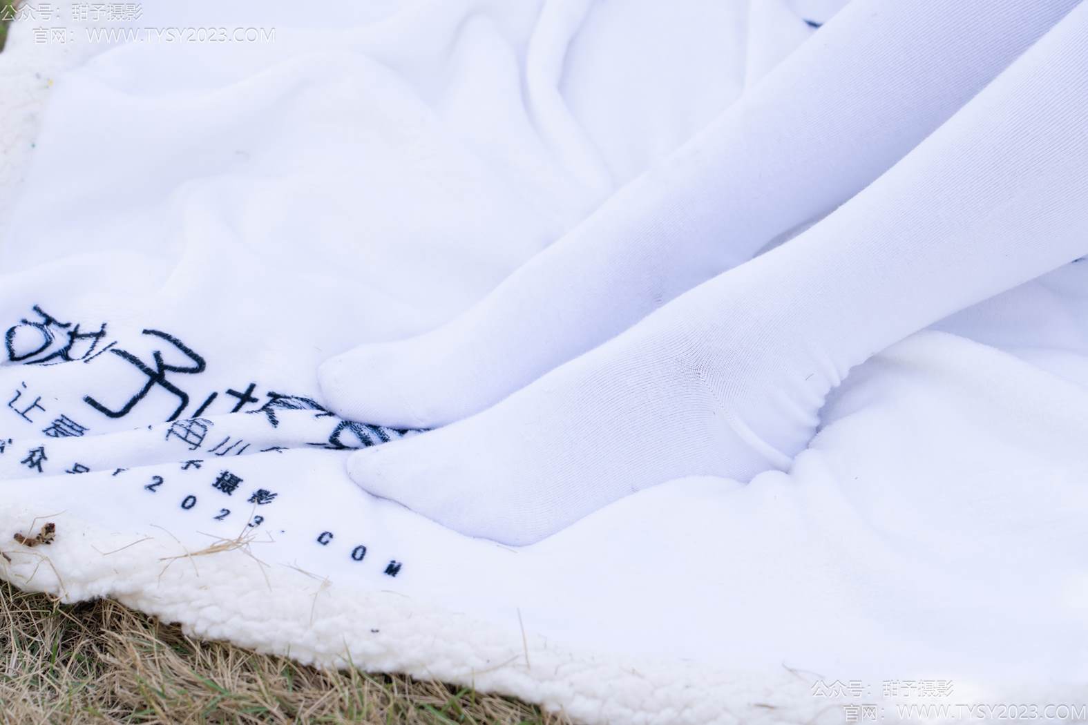 图片[71]-甜予摄影 NO.197 小甜桃-皮鞋、大腿袜、裸足[111P] – 速更版-美库