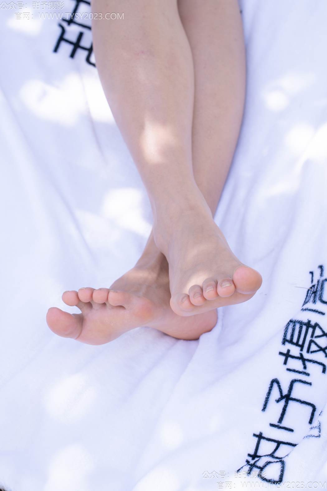 图片[93]-甜予摄影 NO.197 小甜桃-皮鞋、大腿袜、裸足[111P] – 速更版-美库