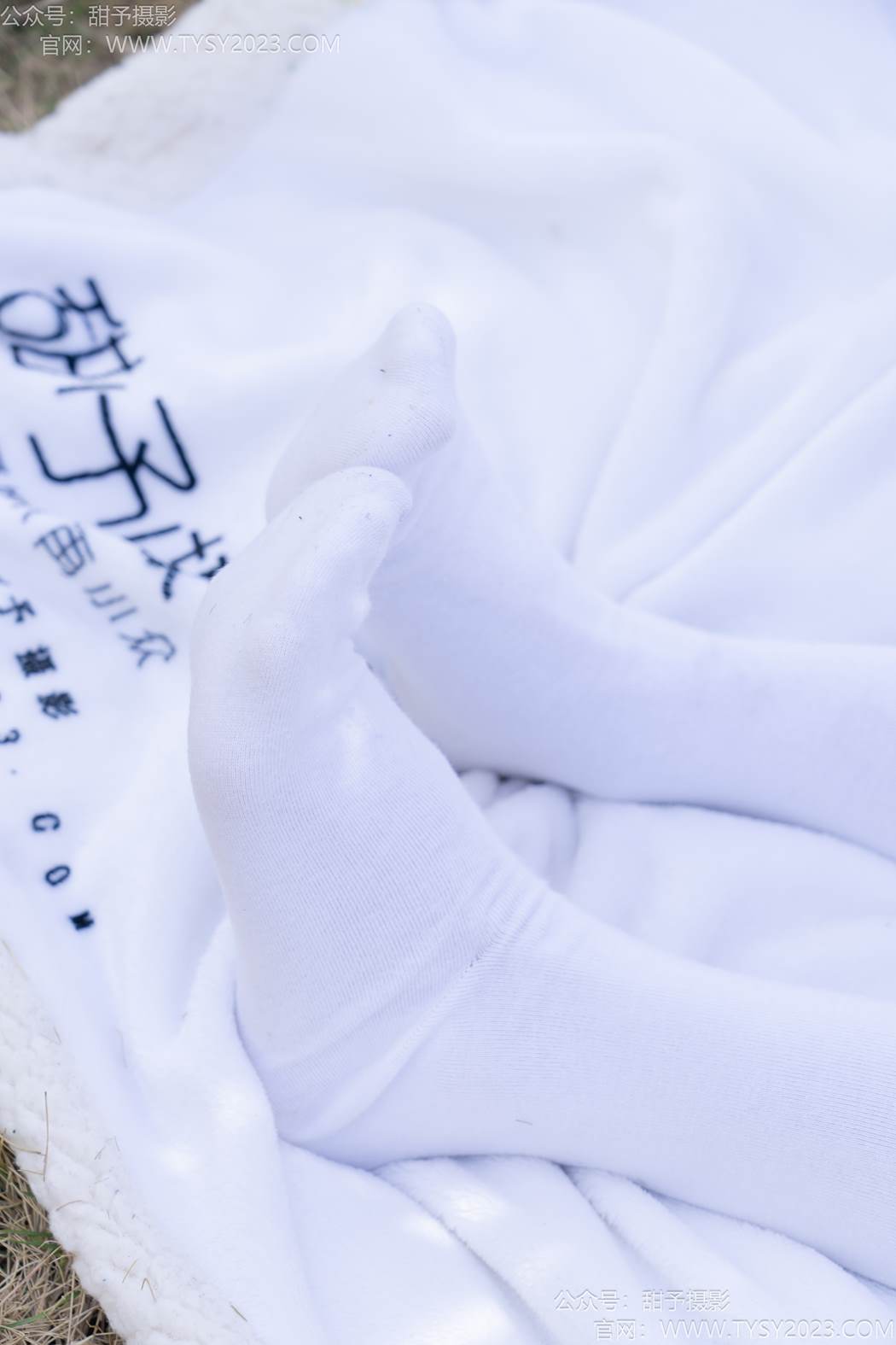 图片[95]-甜予摄影 NO.197 小甜桃-皮鞋、大腿袜、裸足[111P] – 速更版-美库