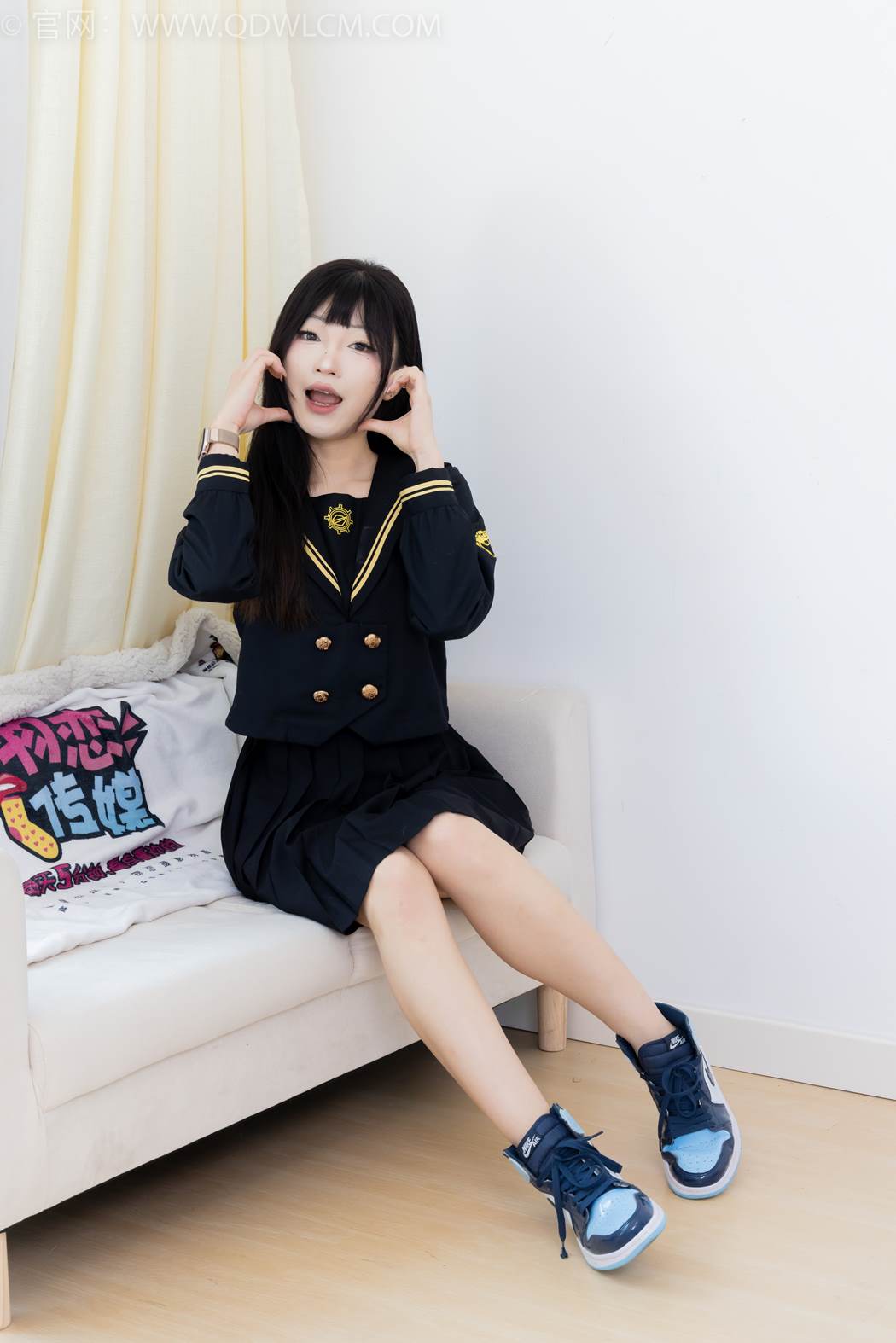 图片[12]-物恋传媒 NO.2423 嘟嘟-JK制服、板鞋、白色蕾丝船袜、裸足[126P] – 速更版-美库