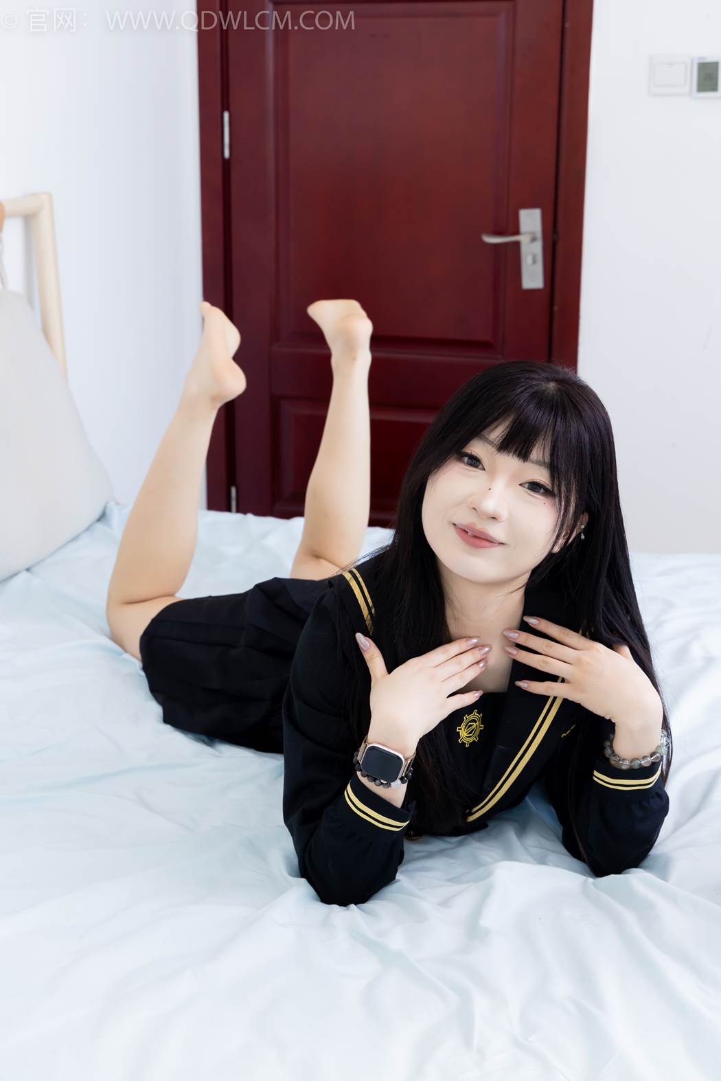 图片[28]-物恋传媒 NO.2423 嘟嘟-JK制服、板鞋、白色蕾丝船袜、裸足[126P] – 速更版-美库