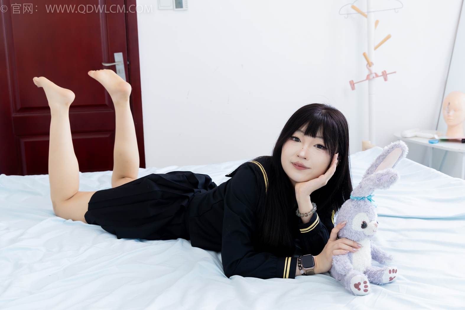 图片[29]-物恋传媒 NO.2423 嘟嘟-JK制服、板鞋、白色蕾丝船袜、裸足[126P] – 速更版-美库