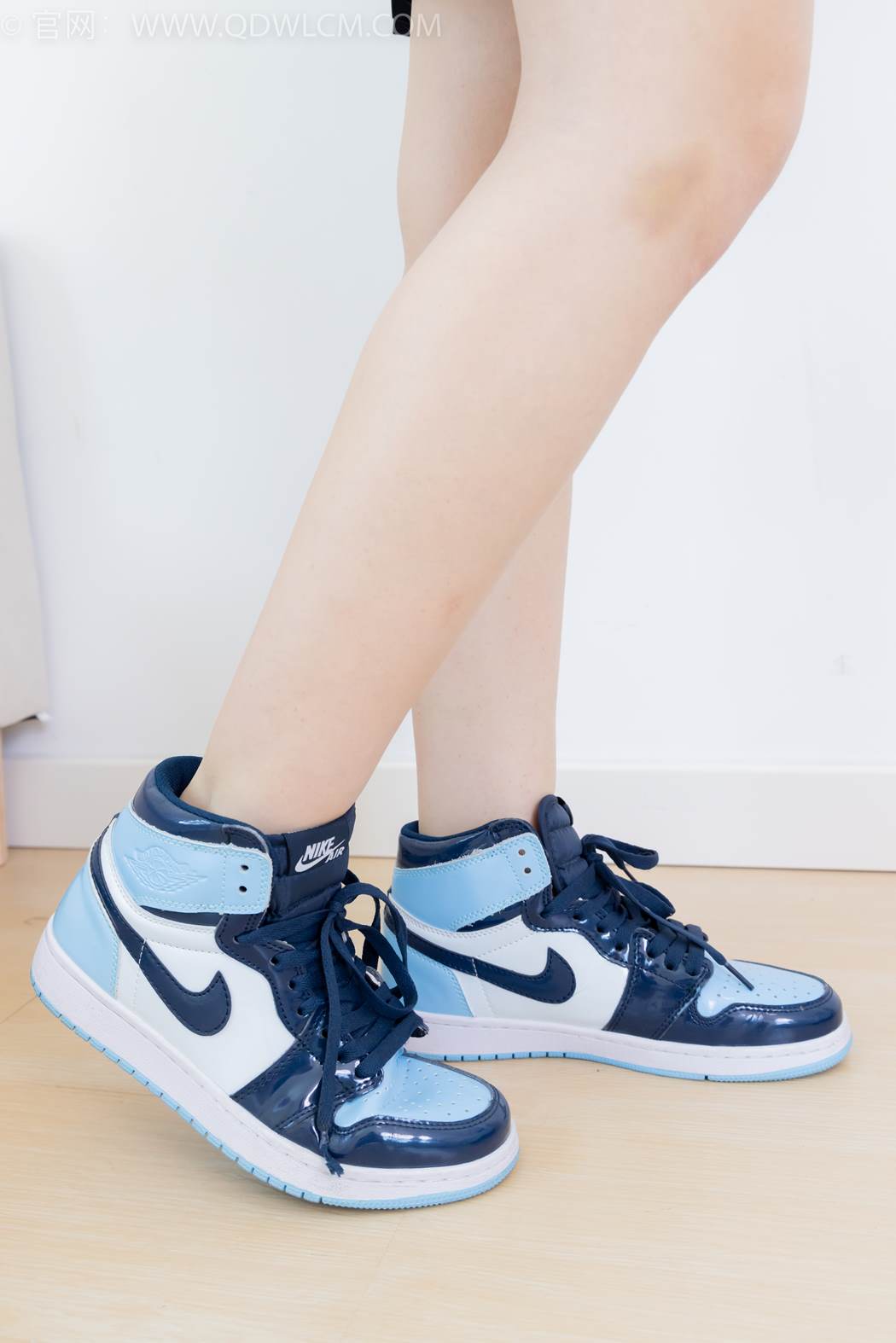 图片[46]-物恋传媒 NO.2423 嘟嘟-JK制服、板鞋、白色蕾丝船袜、裸足[126P] – 速更版-美库