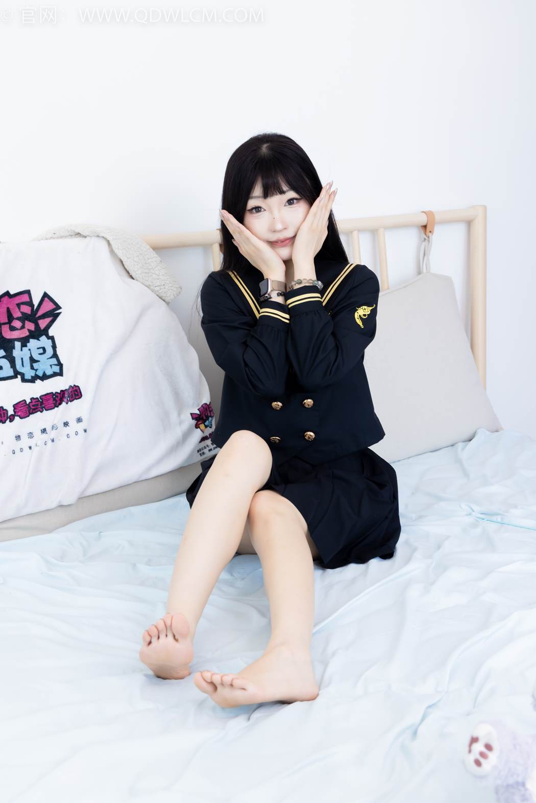 图片[56]-物恋传媒 NO.2423 嘟嘟-JK制服、板鞋、白色蕾丝船袜、裸足[126P] – 速更版-美库