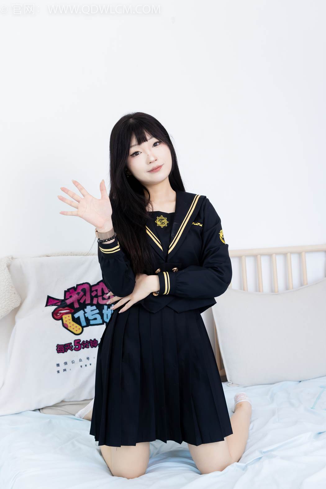 图片[58]-物恋传媒 NO.2423 嘟嘟-JK制服、板鞋、白色蕾丝船袜、裸足[126P] – 速更版-美库