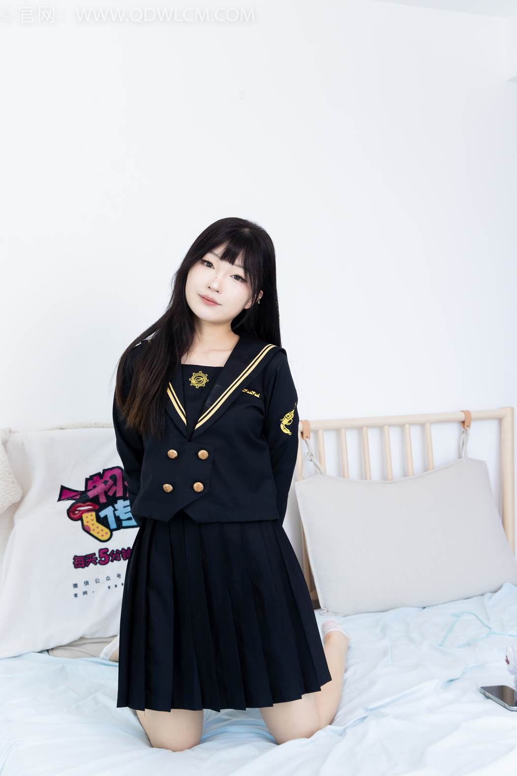 图片[72]-物恋传媒 NO.2423 嘟嘟-JK制服、板鞋、白色蕾丝船袜、裸足[126P] – 速更版-美库