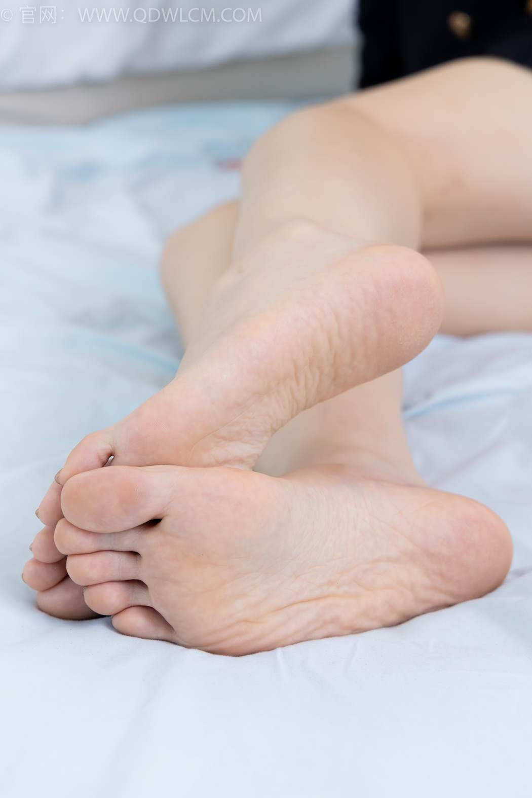 图片[107]-物恋传媒 NO.2423 嘟嘟-JK制服、板鞋、白色蕾丝船袜、裸足[126P] – 速更版-美库