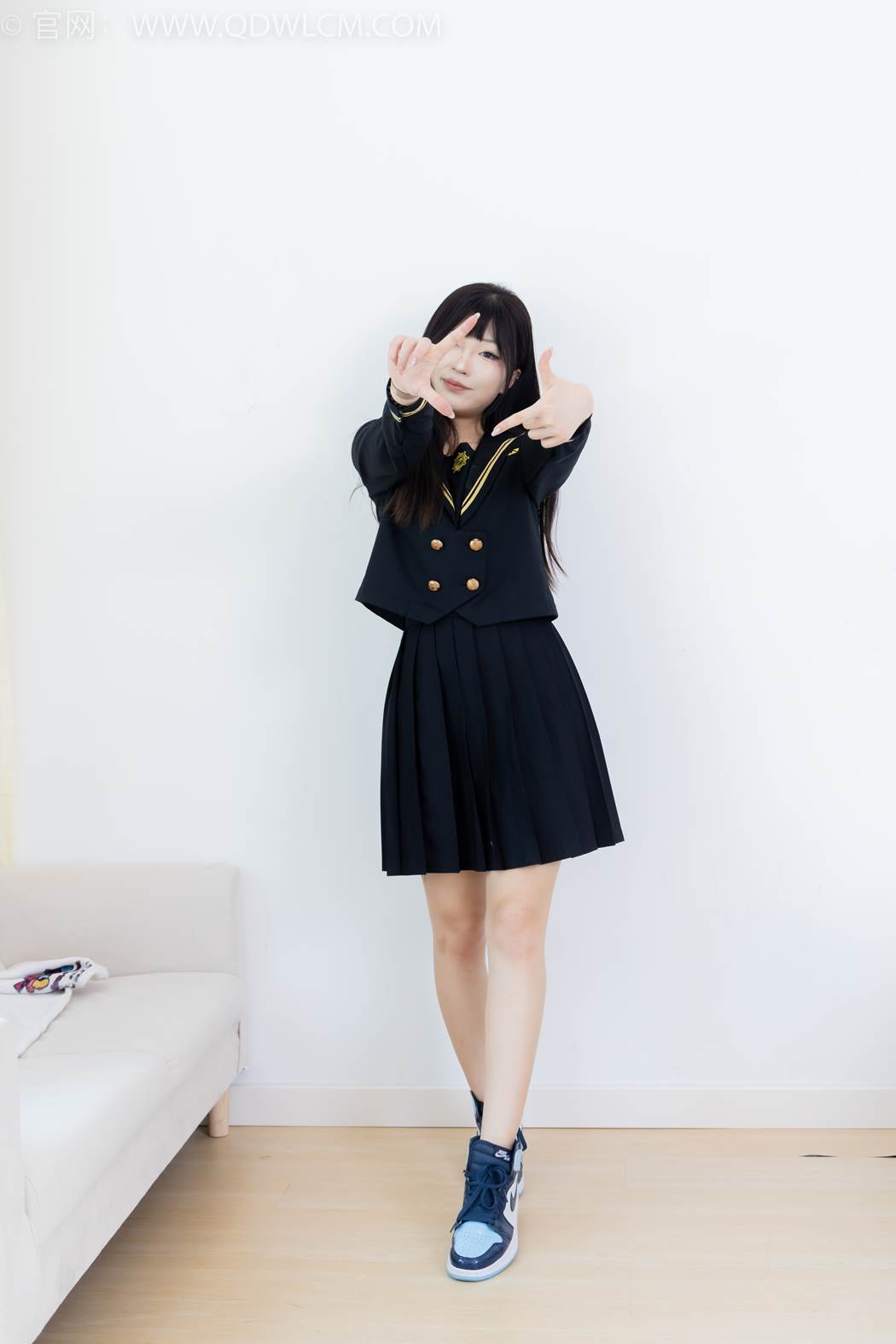 图片[108]-物恋传媒 NO.2423 嘟嘟-JK制服、板鞋、白色蕾丝船袜、裸足[126P] – 速更版-美库