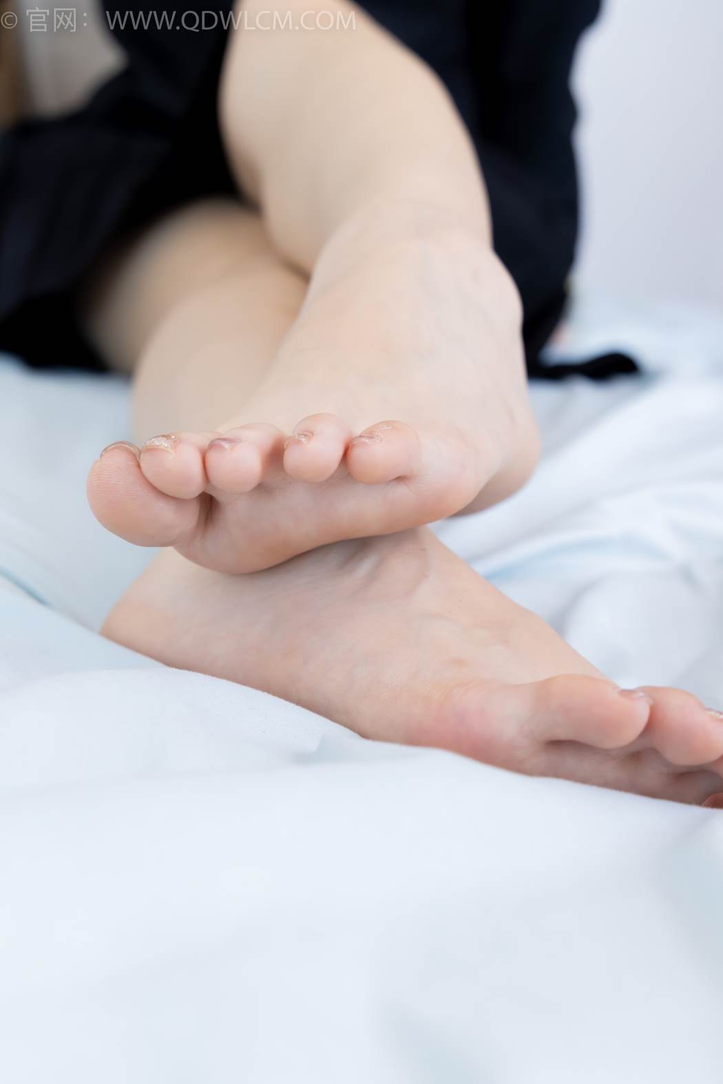 图片[115]-物恋传媒 NO.2423 嘟嘟-JK制服、板鞋、白色蕾丝船袜、裸足[126P] – 速更版-美库