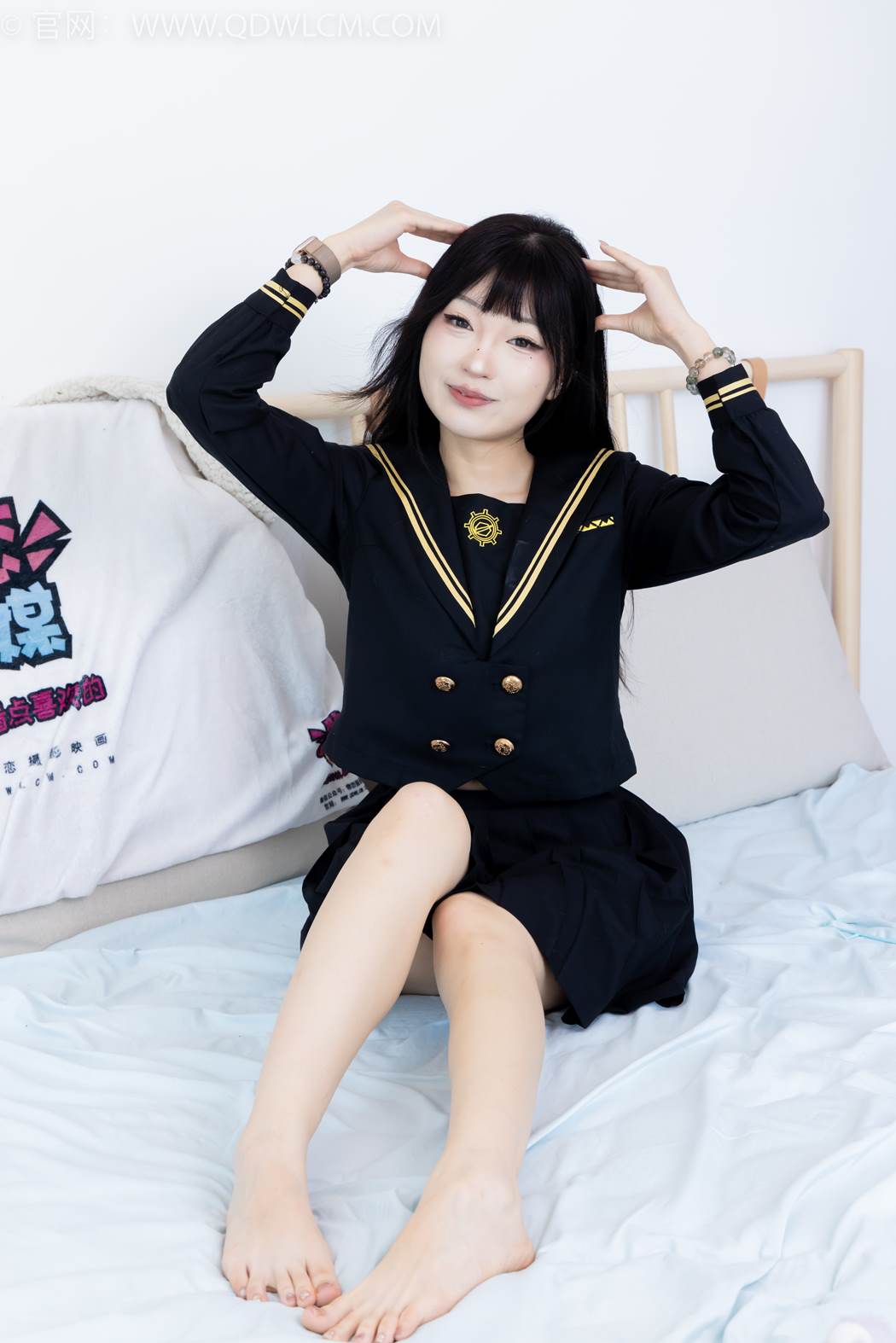 图片[123]-物恋传媒 NO.2423 嘟嘟-JK制服、板鞋、白色蕾丝船袜、裸足[126P] – 速更版-美库