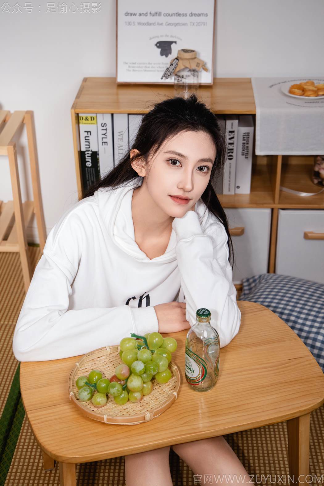 图片[36]-足愉心 NO.022 可乐（搭配：白色卫衣、黑色打底裤、运动鞋、肉丝色袜、白色长筒棉袜）[98P] – 速更版-美库