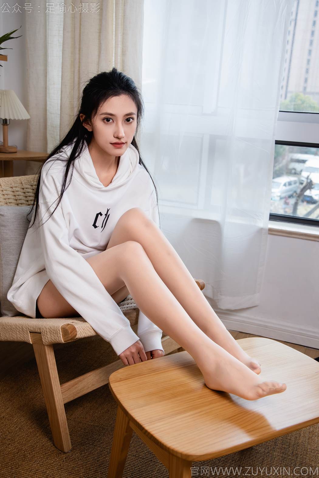 图片[60]-足愉心 NO.022 可乐（搭配：白色卫衣、黑色打底裤、运动鞋、肉丝色袜、白色长筒棉袜）[98P] – 速更版-美库