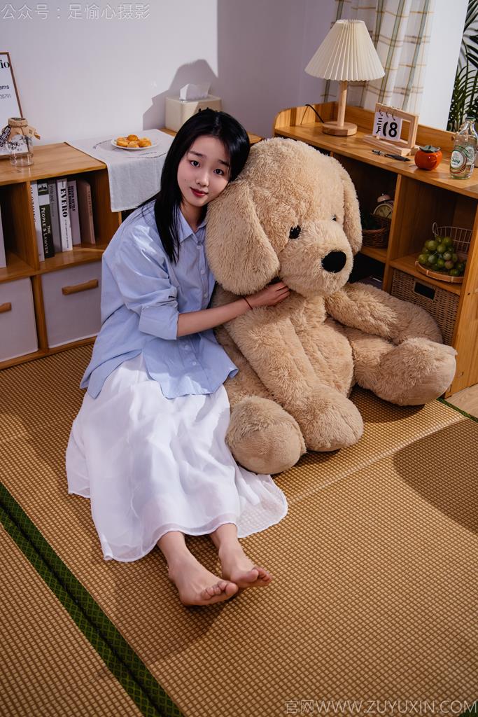 图片[52]-足愉心 NO.023 奶芙（搭配：蓝色衬衫、白色长裙、帆布鞋、白色棉袜、裸足）[110P] – 速更版-美库