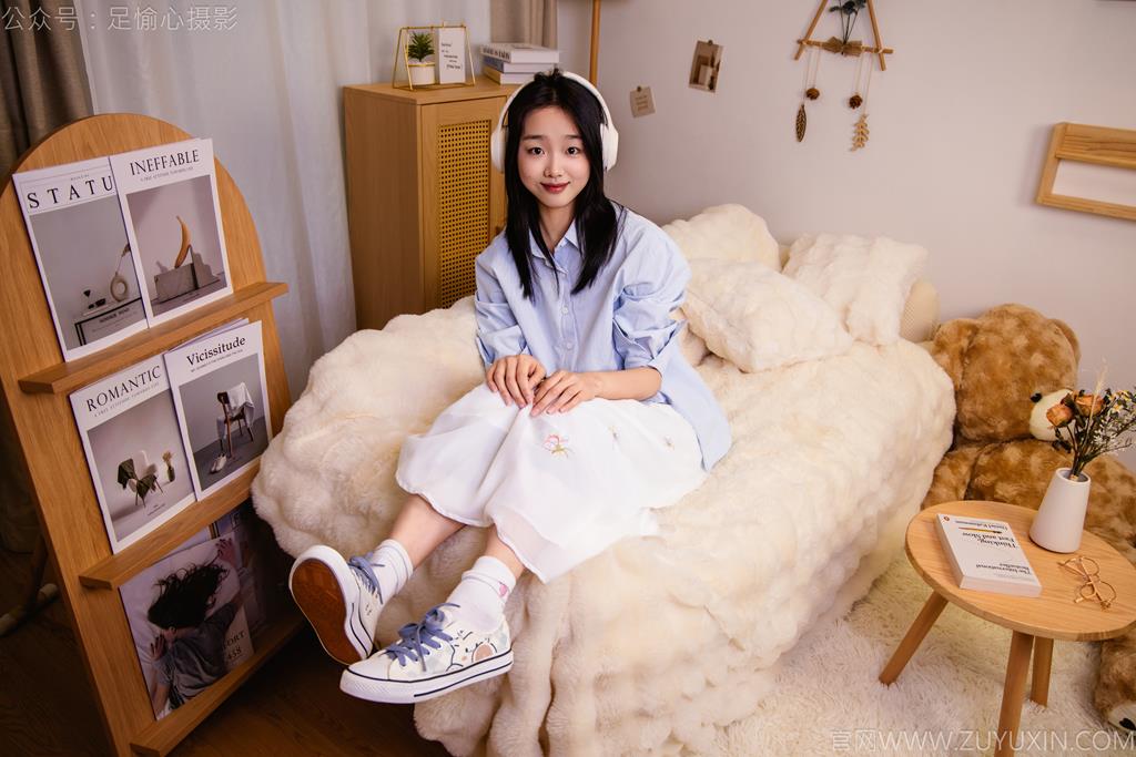 图片[92]-足愉心 NO.023 奶芙（搭配：蓝色衬衫、白色长裙、帆布鞋、白色棉袜、裸足）[110P] – 速更版-美库