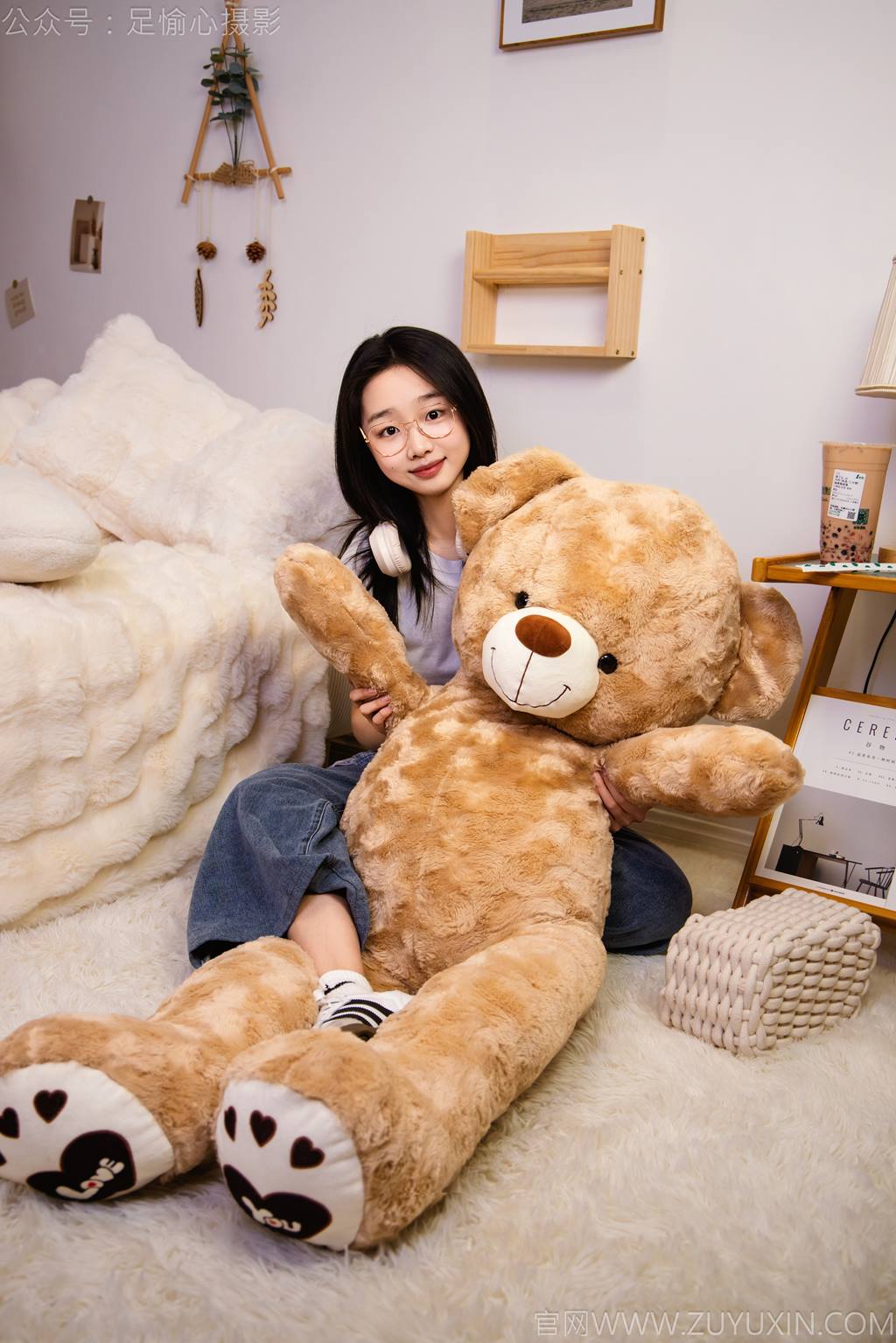 图片[18]-足愉心 NO.027 奶芙（搭配：白色T恤、牛仔长裤、德训鞋、白色棉袜、裸足）[110P] – 速更版-美库