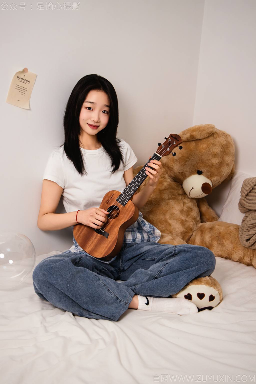 图片[46]-足愉心 NO.027 奶芙（搭配：白色T恤、牛仔长裤、德训鞋、白色棉袜、裸足）[110P] – 速更版-美库