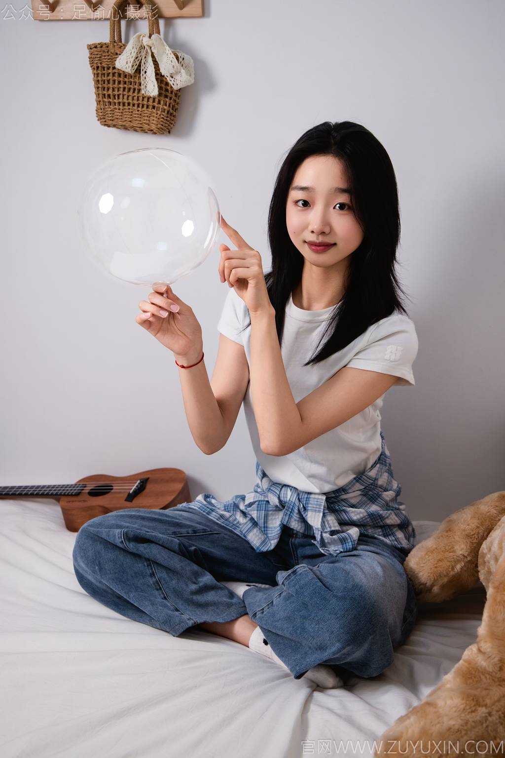 图片[63]-足愉心 NO.027 奶芙（搭配：白色T恤、牛仔长裤、德训鞋、白色棉袜、裸足）[110P] – 速更版-美库