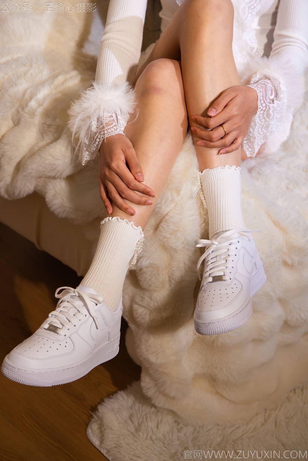 图片[26]-足愉心 NO.029 可乐（搭配：白色上衣、短裙、运动鞋、白色棉袜）[110P] – 速更版-美库