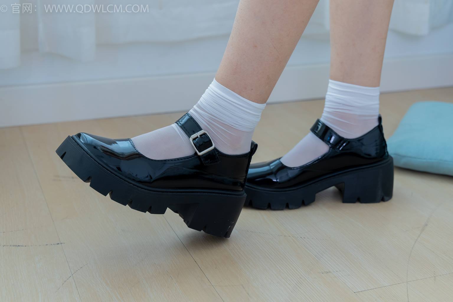 图片[37]-物恋传媒 NO.2427 泡泡-JK制服、皮鞋、短白丝[124P] – 速更版-美库