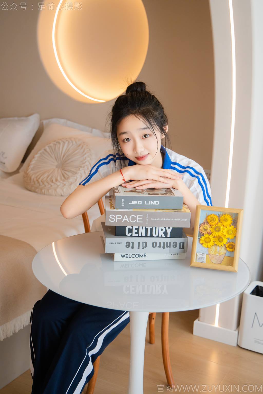 图片[37]-足愉心 NO.031 奶芙（搭配：校服、帆布鞋、白色棉袜、裸足）[110P] – 速更版-美库