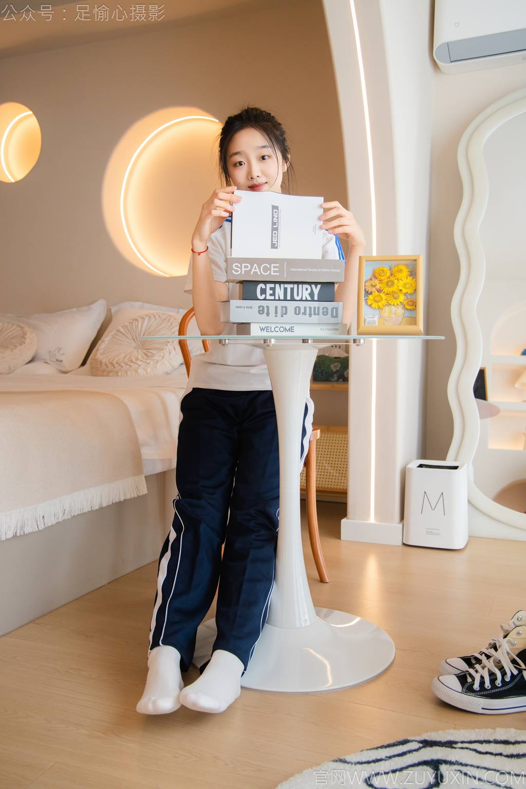 图片[38]-足愉心 NO.031 奶芙（搭配：校服、帆布鞋、白色棉袜、裸足）[110P] – 速更版-美库