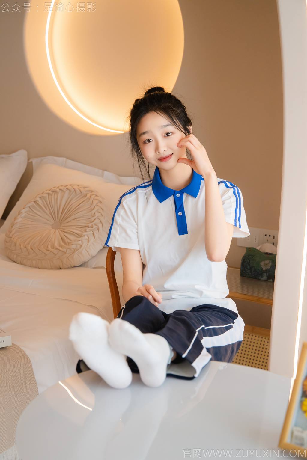 图片[45]-足愉心 NO.031 奶芙（搭配：校服、帆布鞋、白色棉袜、裸足）[110P] – 速更版-美库