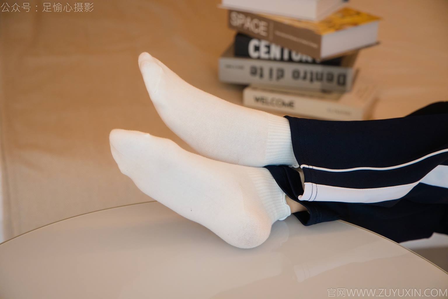 图片[49]-足愉心 NO.031 奶芙（搭配：校服、帆布鞋、白色棉袜、裸足）[110P] – 速更版-美库