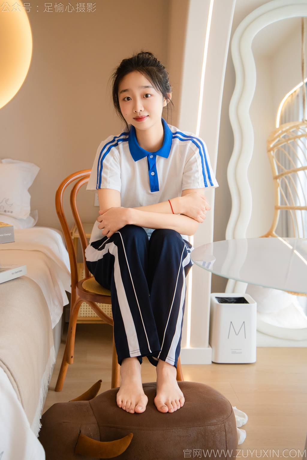图片[60]-足愉心 NO.031 奶芙（搭配：校服、帆布鞋、白色棉袜、裸足）[110P] – 速更版-美库