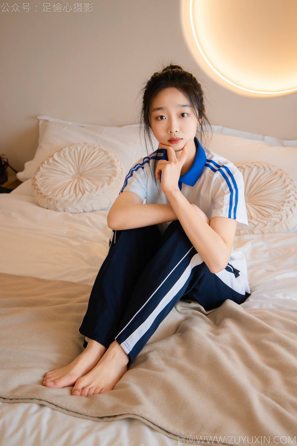 图片[94]-足愉心 NO.031 奶芙（搭配：校服、帆布鞋、白色棉袜、裸足）[110P] – 速更版-美库