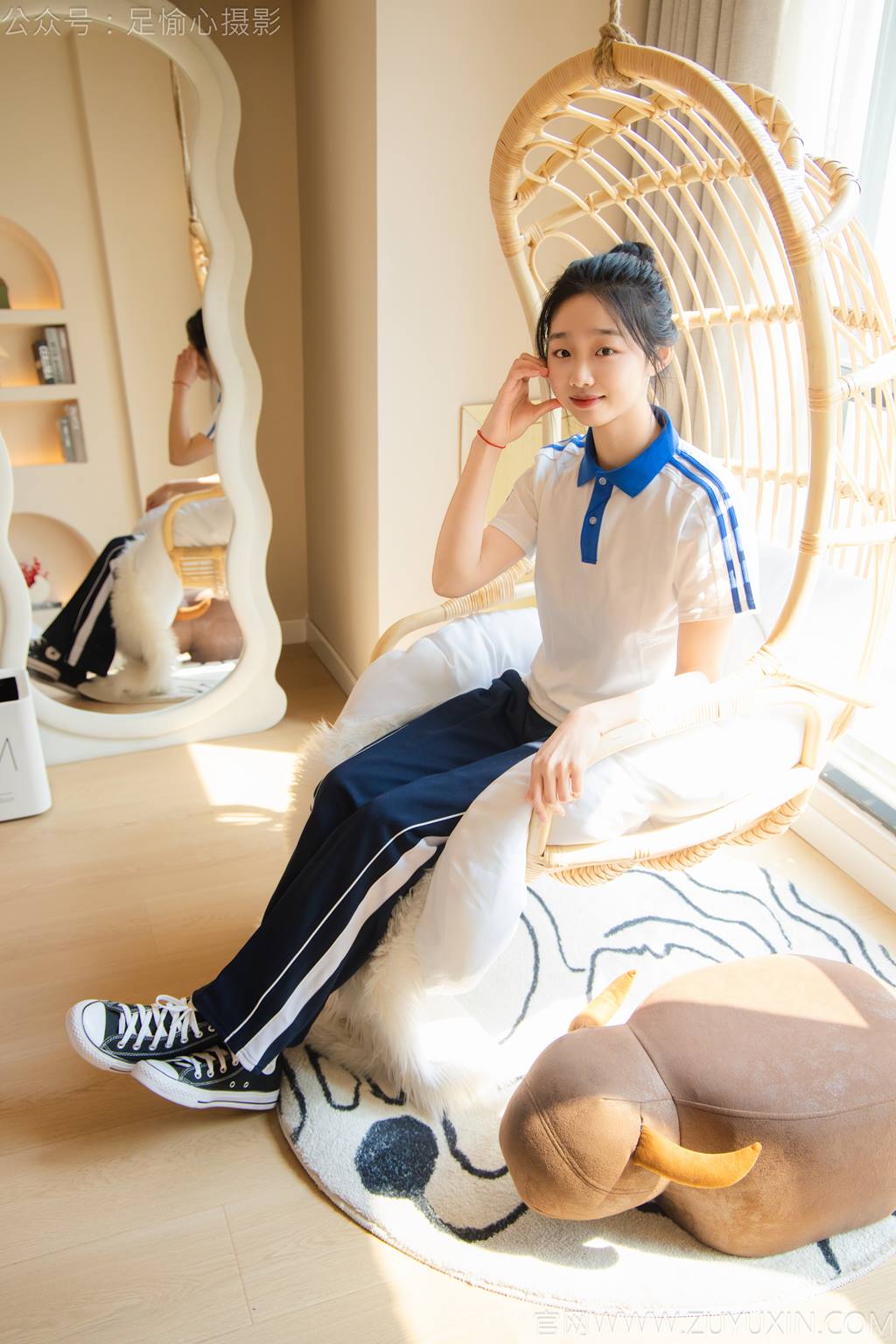 图片[106]-足愉心 NO.031 奶芙（搭配：校服、帆布鞋、白色棉袜、裸足）[110P] – 速更版-美库