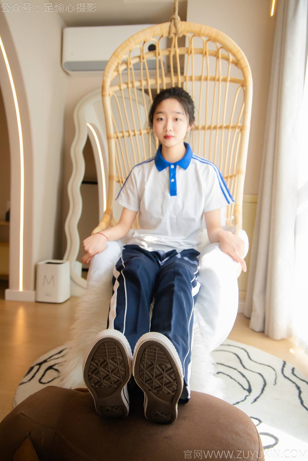 图片[108]-足愉心 NO.031 奶芙（搭配：校服、帆布鞋、白色棉袜、裸足）[110P] – 速更版-美库